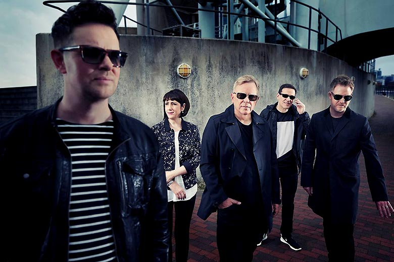 Iggy Pop, La Roux y Brandon Flowers participan en el nuevo disco de New Order