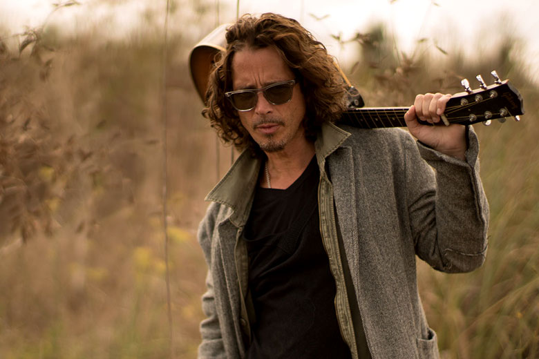 Chris Cornell regresa en solitario con el corazón roto