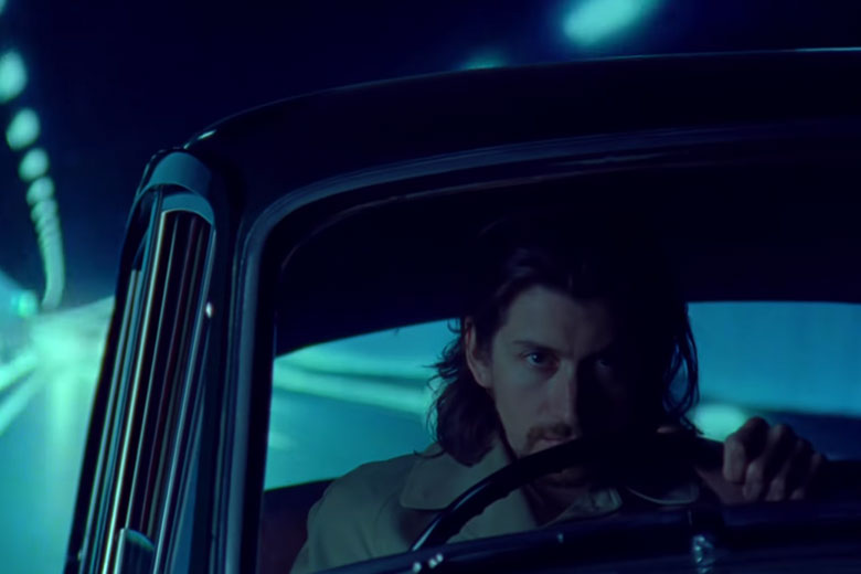 Arctic Monkeys estrena nuevo video ¡Tienes que verlo!