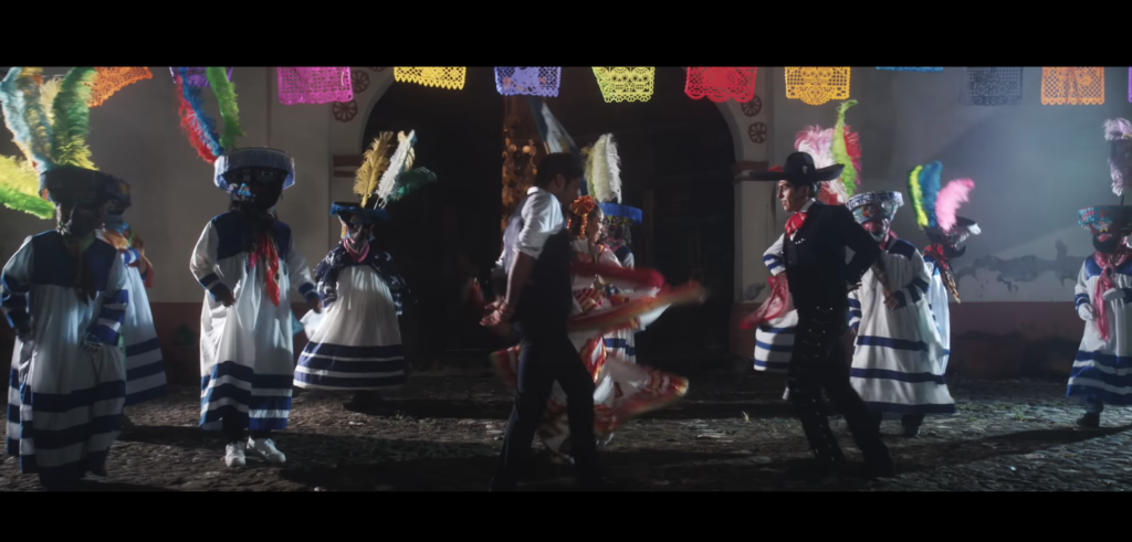 LOWE LEÓN GRABA EL VIDEO OFICIAL DE »TEQUILITA» EN MORELOS