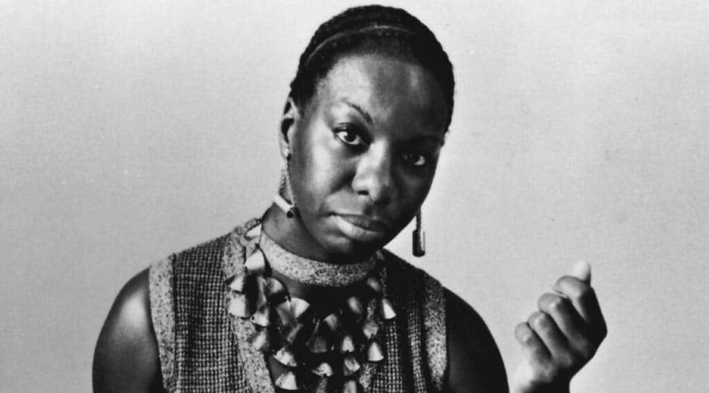 Nina Simone: Una Trayectoria Legendaria como Cantante y Activista